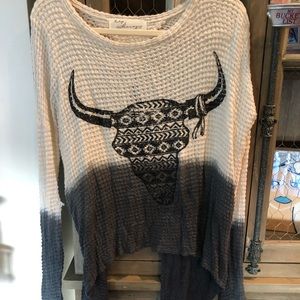 Super cute sweater, size SMALL, barely worn